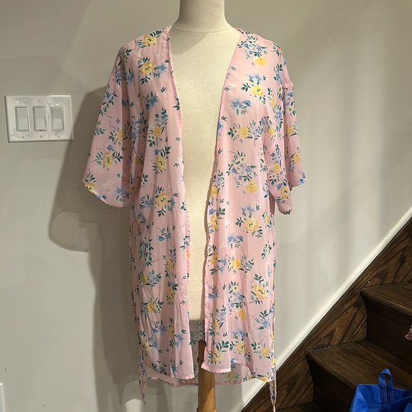 Ultra Flirt Soft Pink Flower Bloom High Low Kimono - Picture 2 of 16